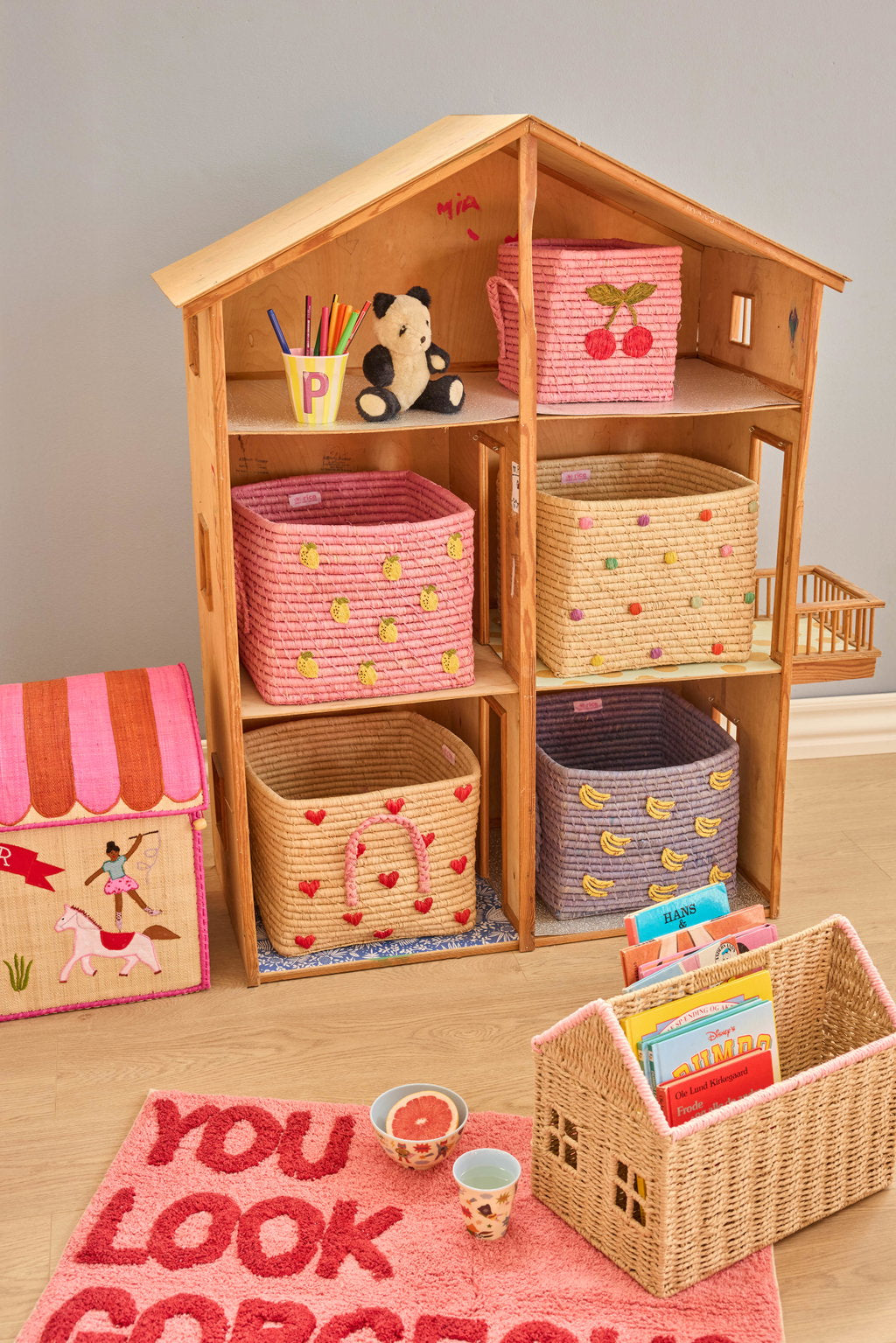 Rice Raffia Square Basket with Raffia Handles