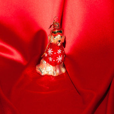 Vondels Golden Retriever Glass Ornament – Red Ski Outfit (9.5 cm)
