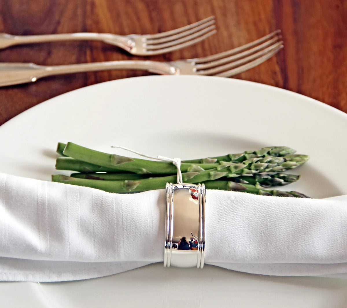 Edzard - Thread Oval Napkin Rings (Set of 4), view 4