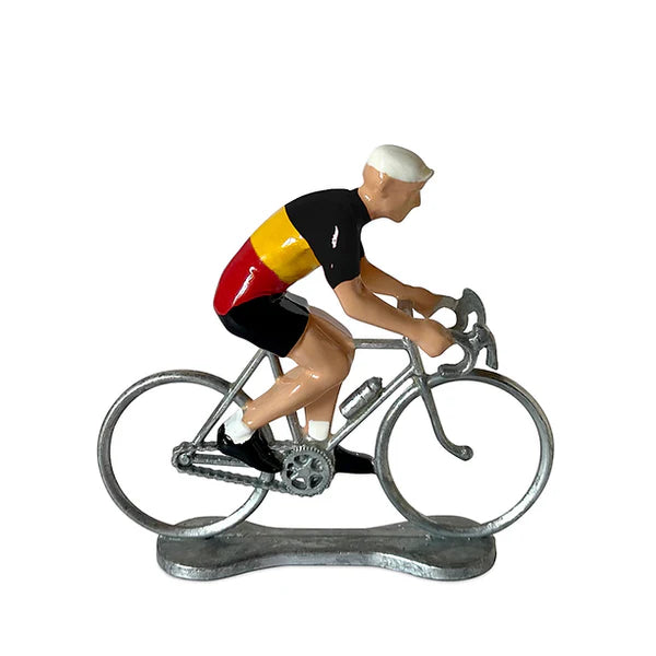 Bernard & Eddy Cyclist Position 1
