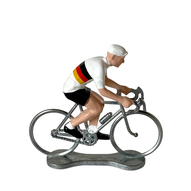 Bernard & Eddy Cyclist Position 1, view 9