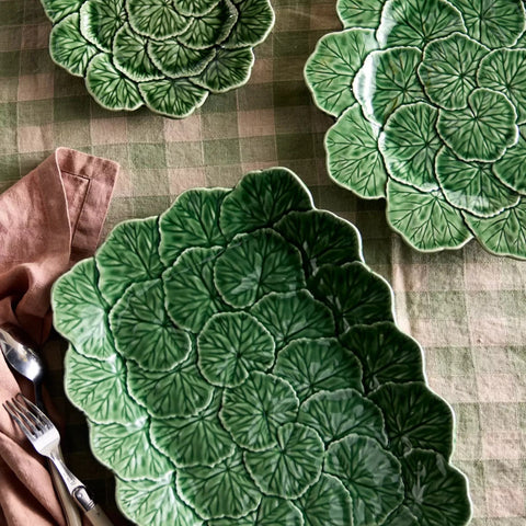Bordallo Geranium Leaf Relief Serving Platter 39cm