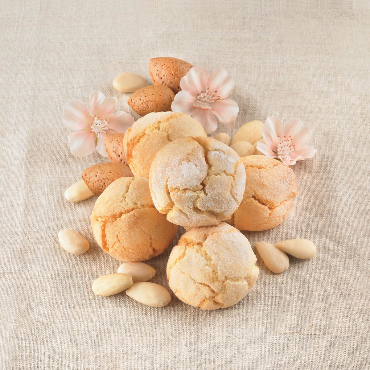 Amaretti Virginia Italian Cookies 30g with almonds