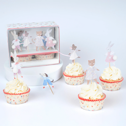 Meri Meri Animal Friends Cupcake Kit, view 3