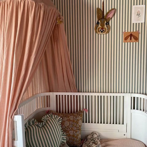 Betty Bunny Gift Hanger