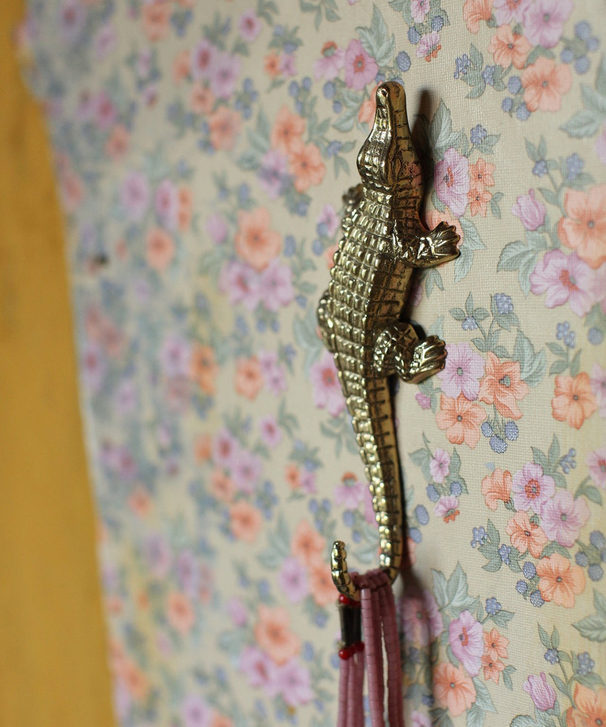 Chewy Crocodile Hook Large, view 6