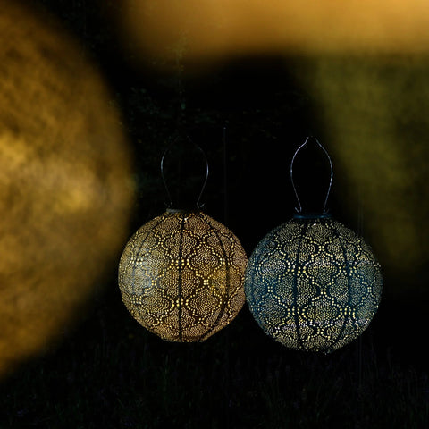 Lumiz Topaze Silver Round LED Solar Lantern