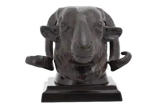 Aries Romjin Statue