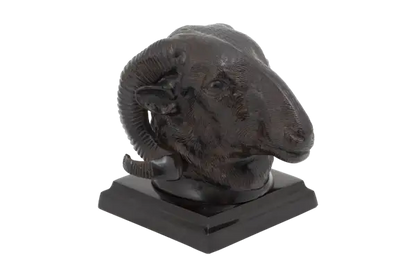 Aries Romjin Statue
