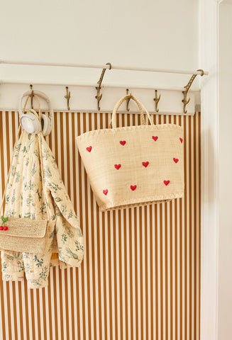 Rice Raffia Bag with Darling Hearts