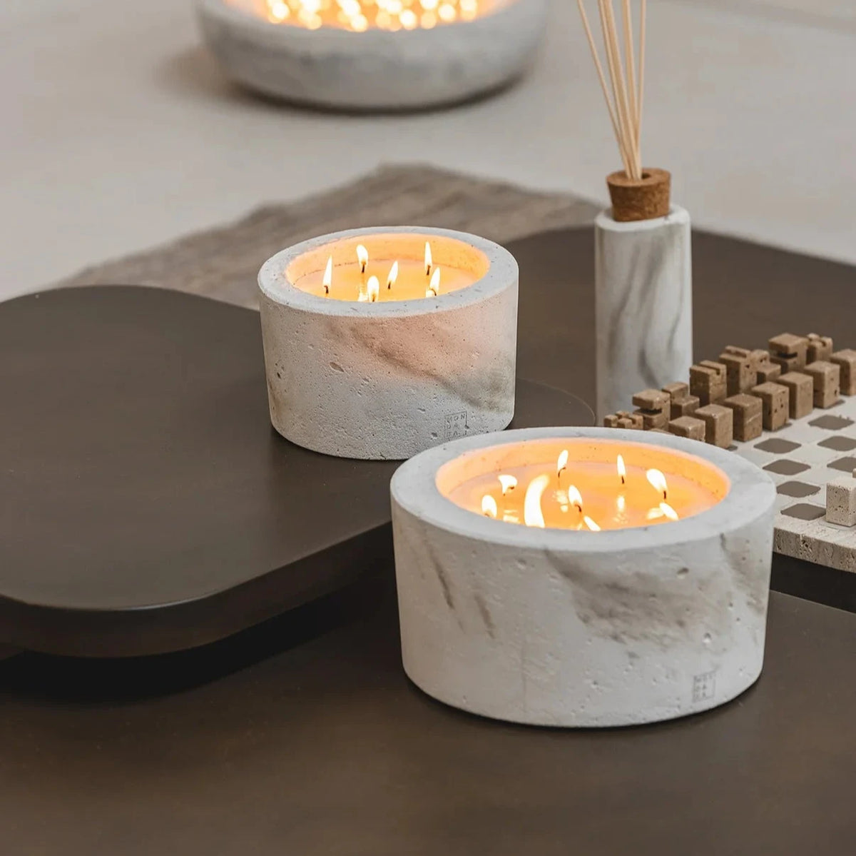 MON DADA Indoor Urban Scented Candle Large, view 4