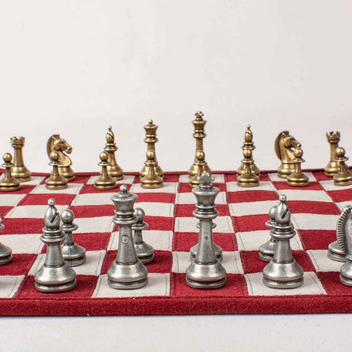 Manopoulos - Handcrafted Burgundy Red Suede Roll-Up Chess Set with Metal Chessmen