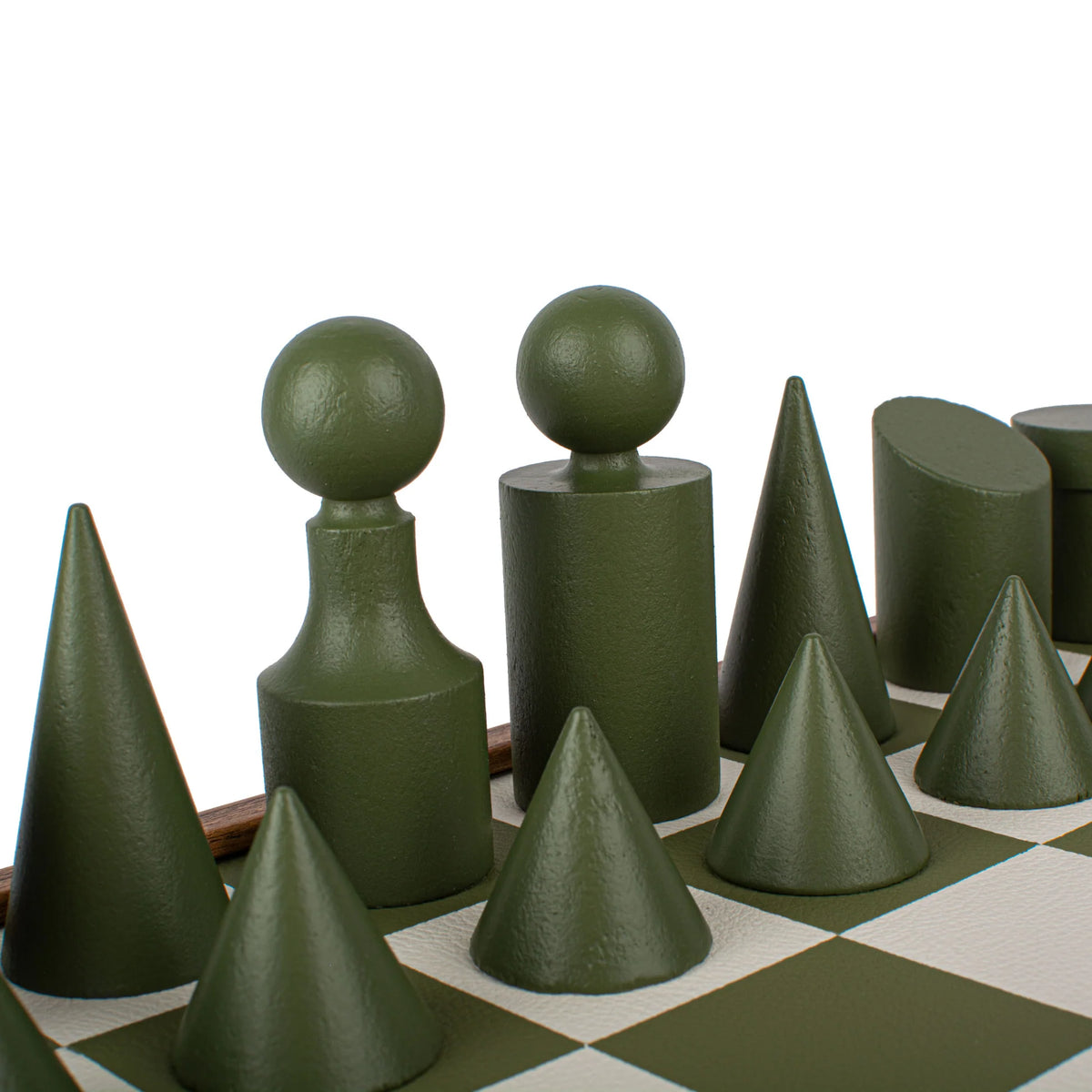 Manopoulos - Bauhaus Style Green & White Chess Set - 40x40cm with 8.5cm King Chessmen