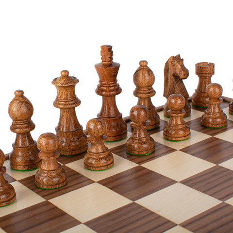 Manopoulos - Walnut Chess Set - 35x35cm with Staunton Chessmen (7.6cm King)