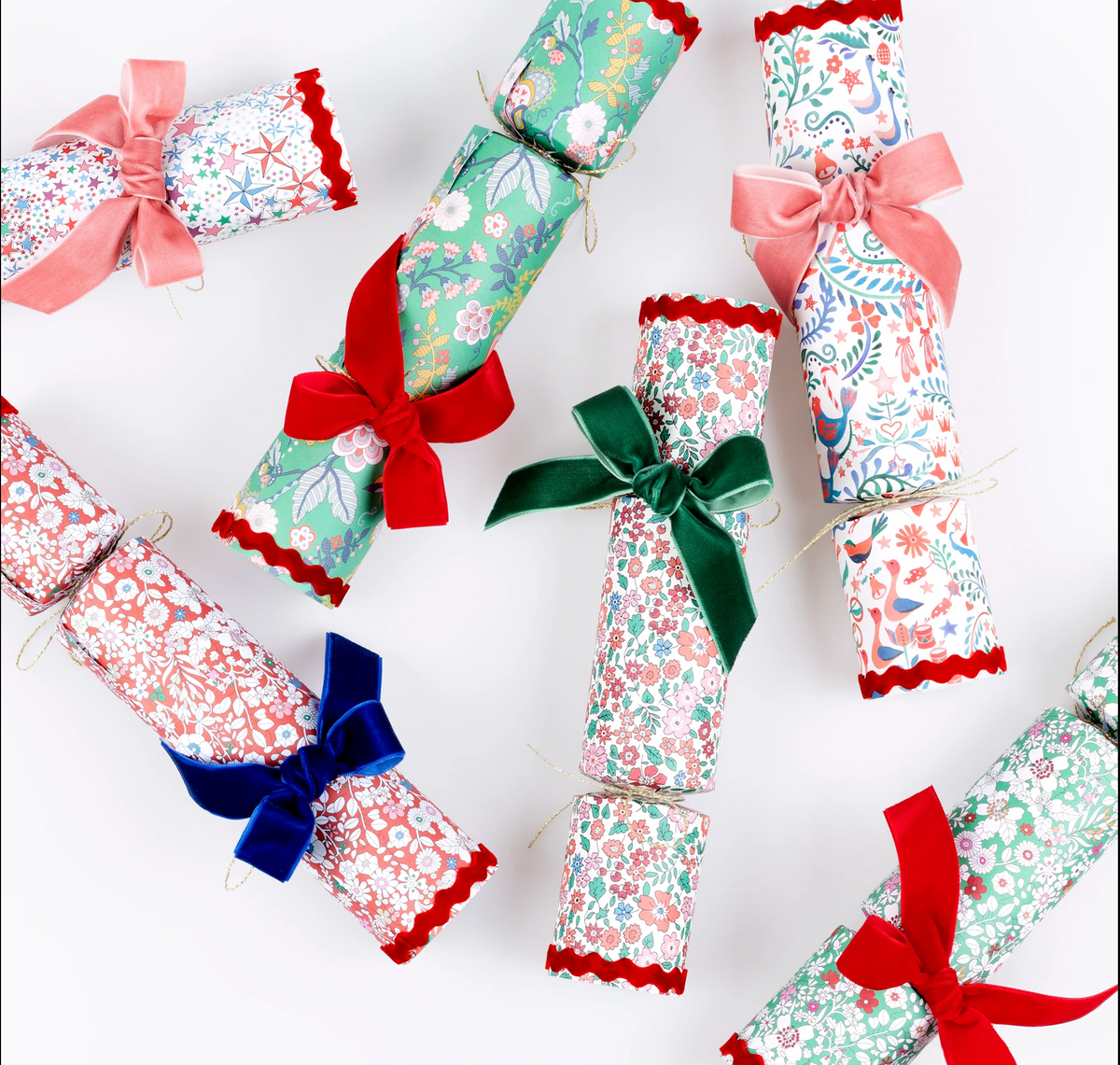 Meri Meri x Liberty Velvet Bow No-Snap Crackers
