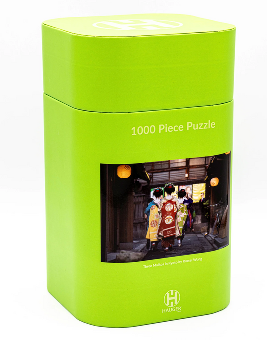 Hauger Play Jigsaw Puzzles Three Maikos in Kyoto by Russel Wong