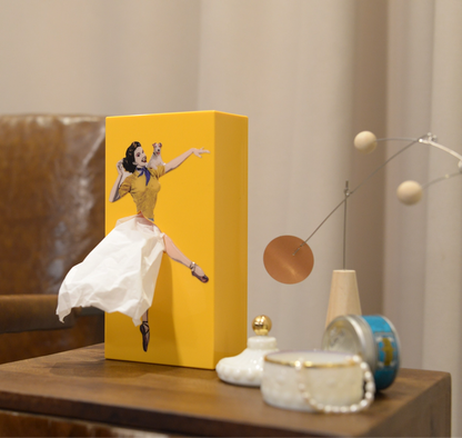 Tissue Up Girl - Daisy, view 3