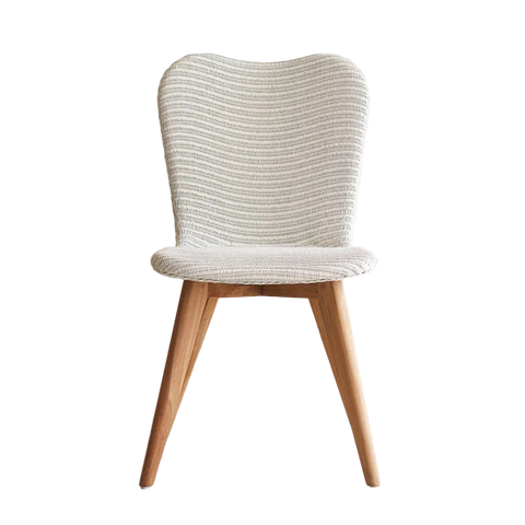 Chair with woven backrest and wooden legs
