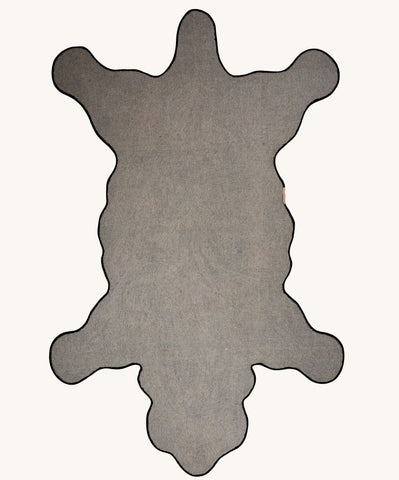 Blooming Black Bear Rug XL
