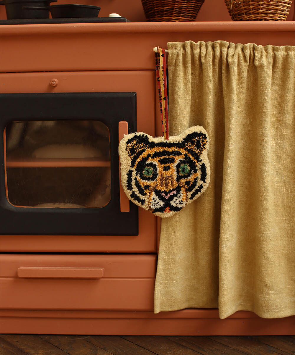 Cloudy Tiger Gift Hanger, view 5