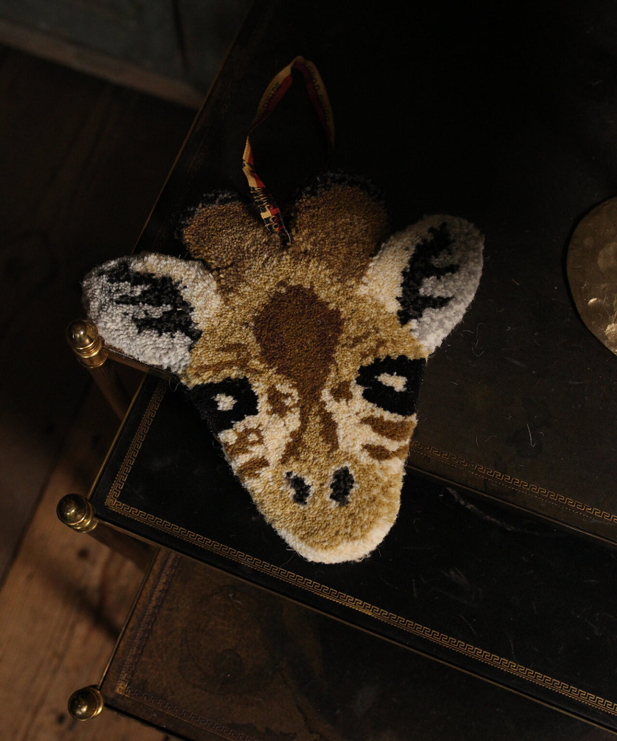Gimpy Giraffe Gift Hanger
