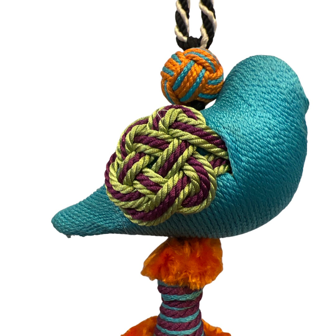 Bird and pompom tassel napkin ring in sinamay and abaca – view 8