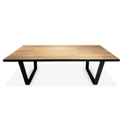 PR-Living Watou Dining Table in solid oak with black metal base